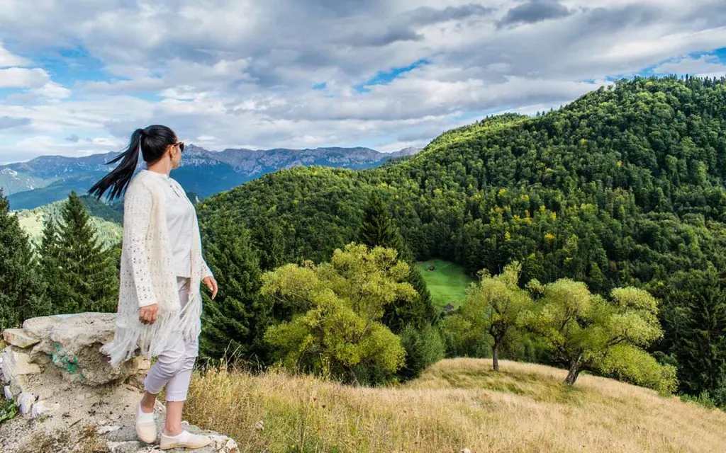 solo female traveler romania