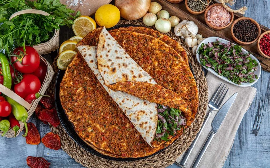 Lahmacun - Turkish food
