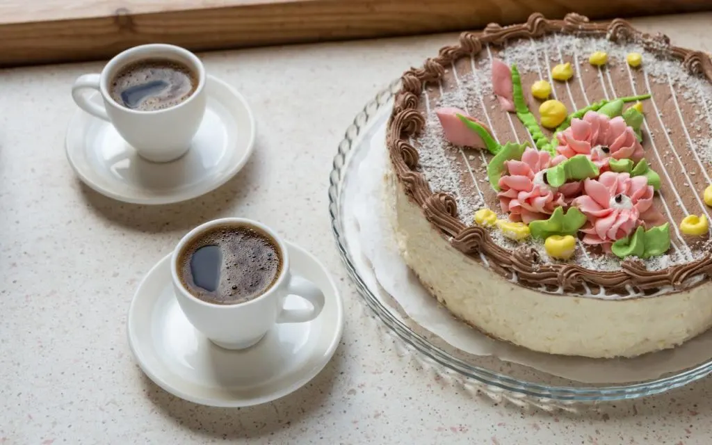 Ukrainian Kyiv cake and coffee.