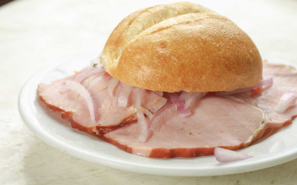 Peruvian Food: Butifarra (Ham Sandwich)