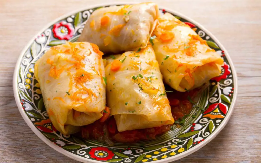Albanian Food: Sarme – Cabbage Rolls Filled with Meat and Rice