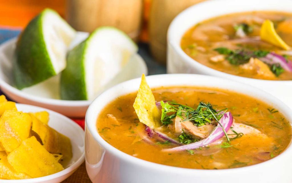 Ecuadoriansk mat: encebollado-långfenad löksoppa