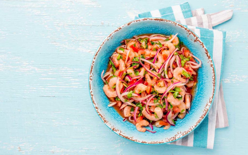 ekvádorské jídlo: ceviche de camaron - krevety ceviche