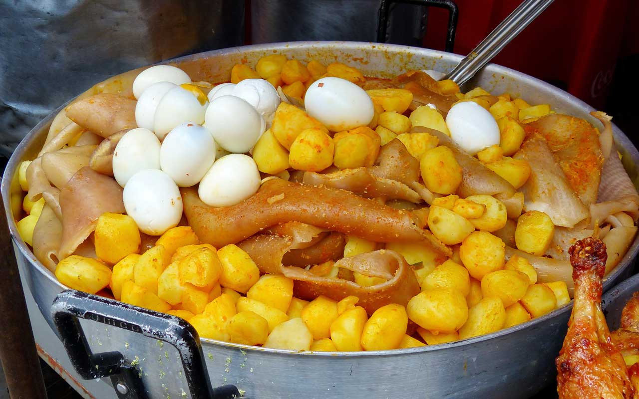 16 Most Popular and Traditional Ecuadorian Foods You Need to Try