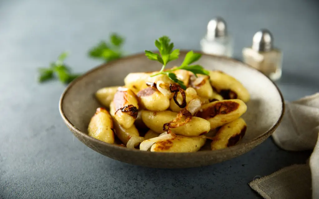 Lithuanian Food: Baked Whistlers (Švilpikai)