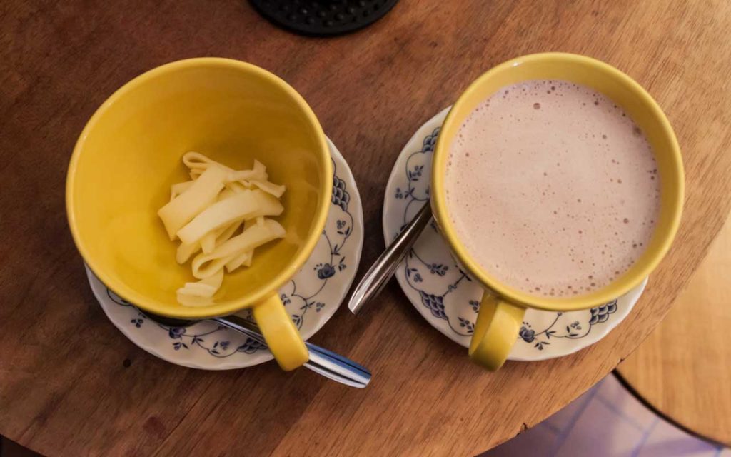Colombian Chocolate Santafereño (Hot Chocolate with Cheese and Bread)