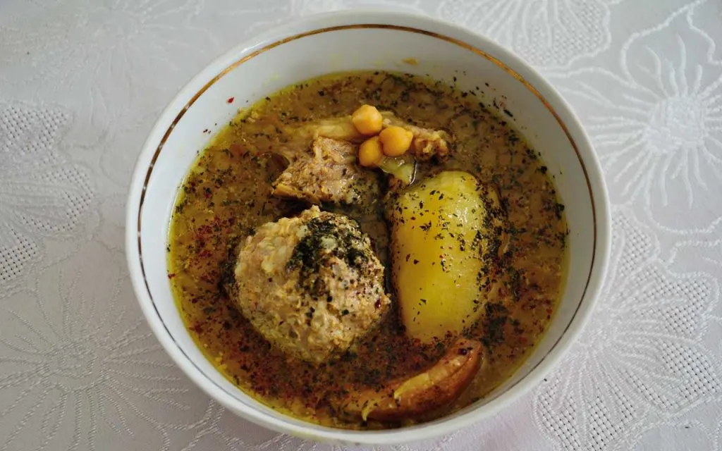 Azerbaijani Food: Bozbash – National Soup of Azerbaijan 