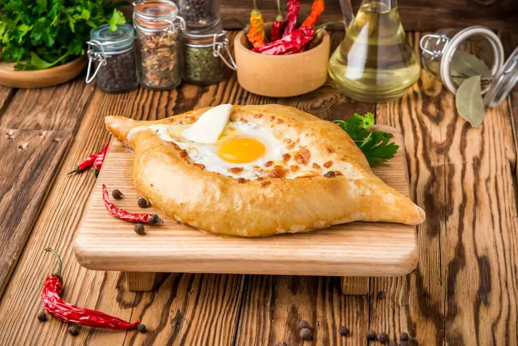 Khachapuri (Georgian Cheese Bread)