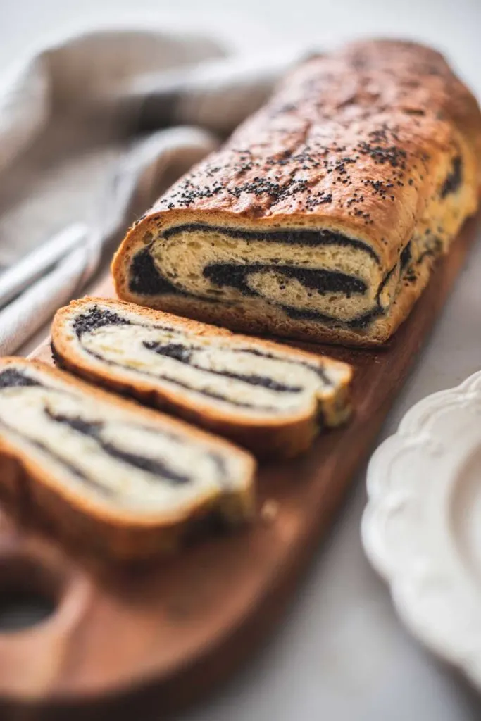 Polish Dessert: Makowiec – Poppy Seed Cake