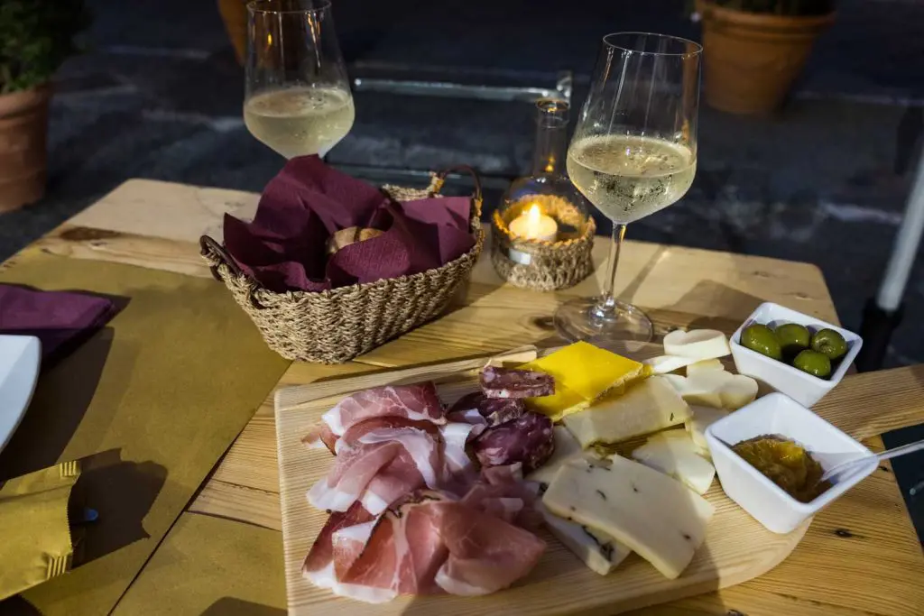 Sicilian Food and Drink: Aperitivo