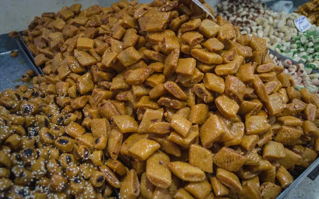Tunisian Food: Makroudh – Date Pastries