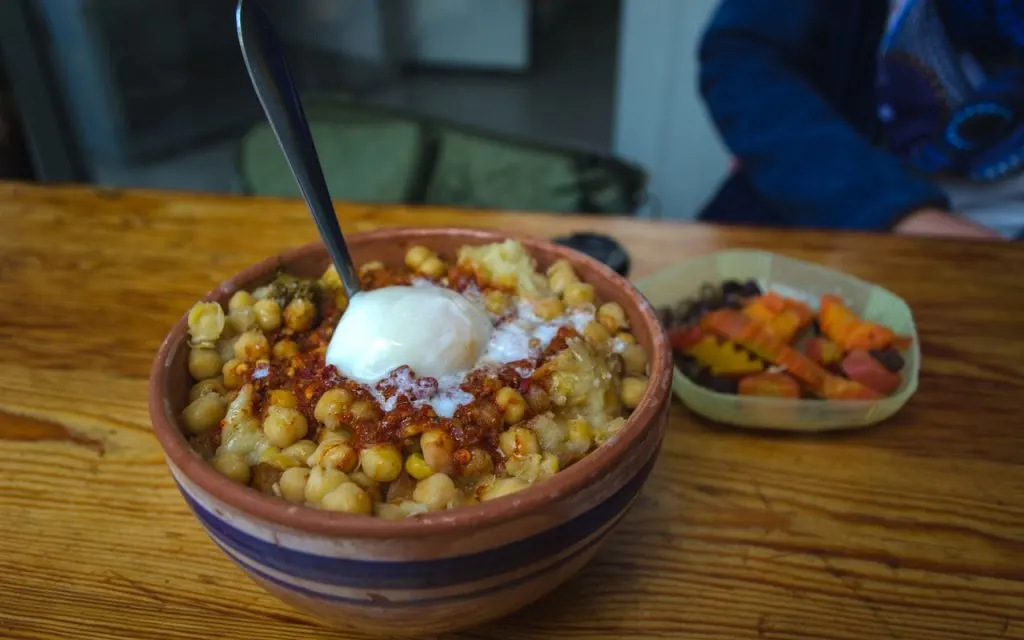 Tunisian Food: Lablabi – Cooked Chickpeas