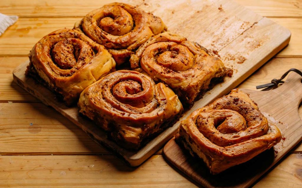 Venezuelan dessert: Golfeados – Cheese and Raw Cane Sugar Bread Rolls