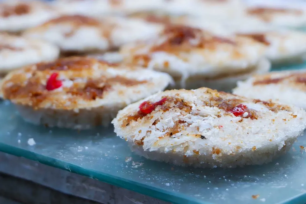 Bangladeshi Food: Bhapa Pitha (Rice Cake)