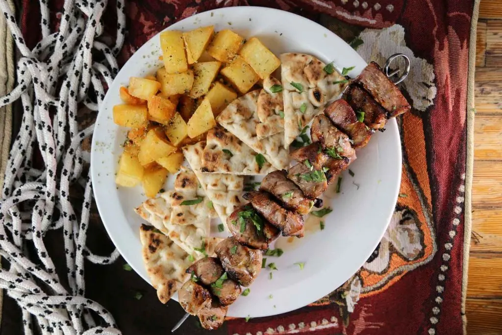 Greek food: Kontosouvli