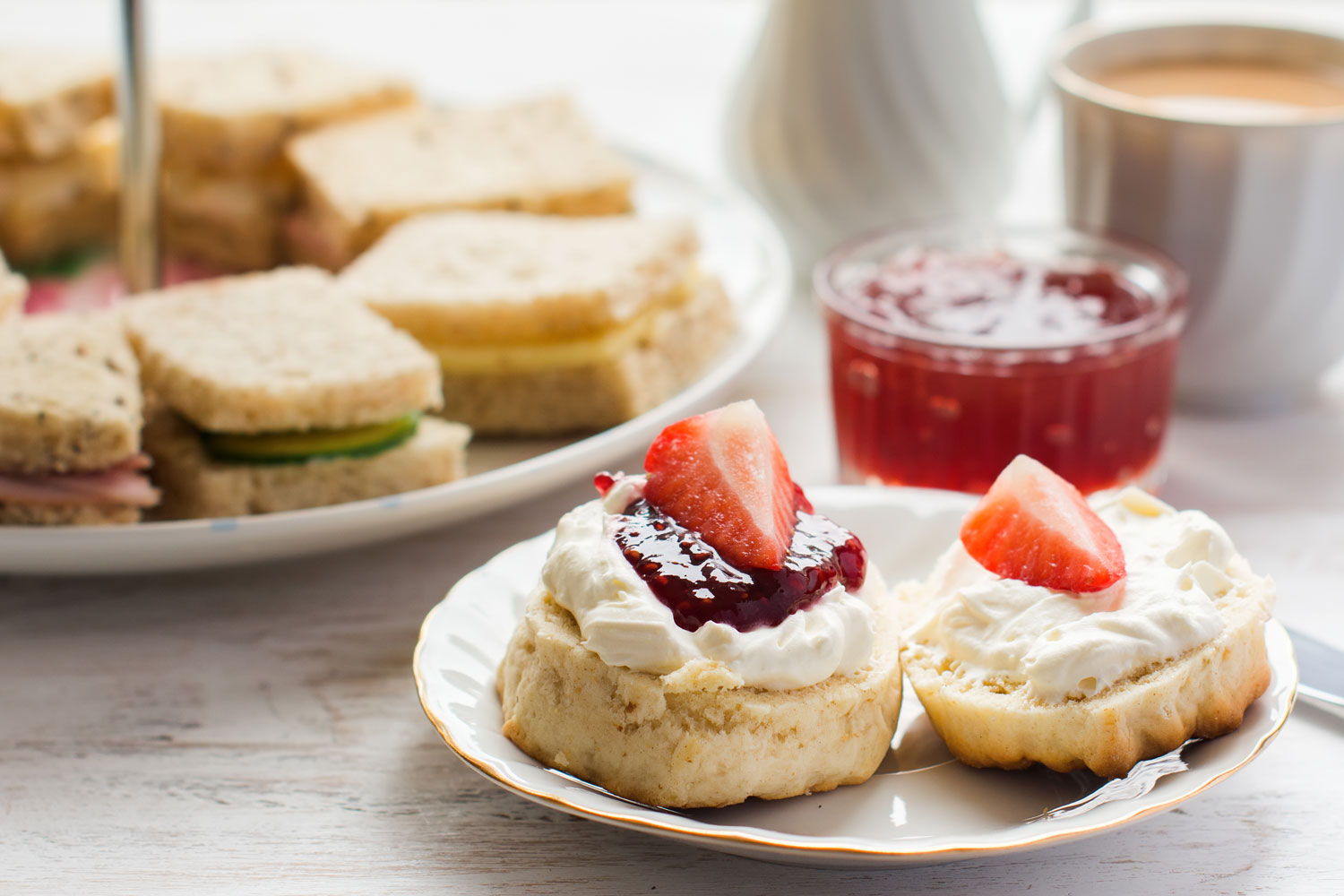 25 Best Traditional British Desserts - IzzyCooking