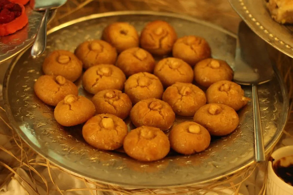 Multiple Şekerpare (Sugar Cookies) on a tray.