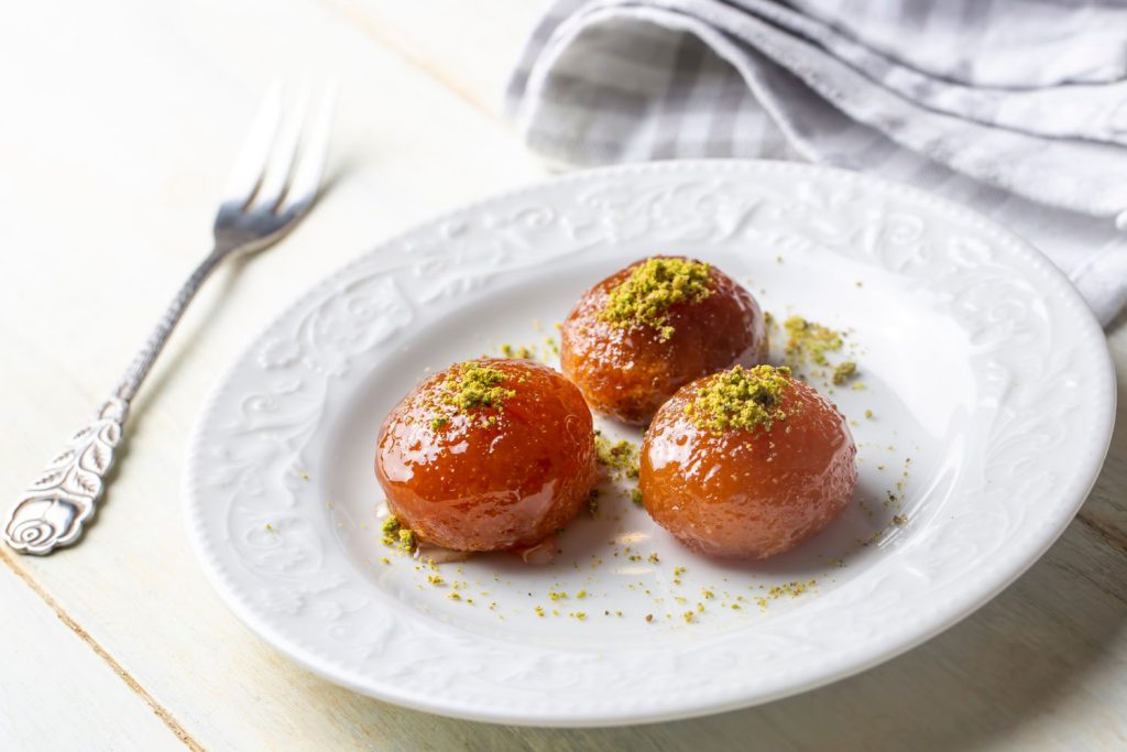 Kemalpaşa (Kemal Pasha Dessert) - 3 spoon-sized balls.