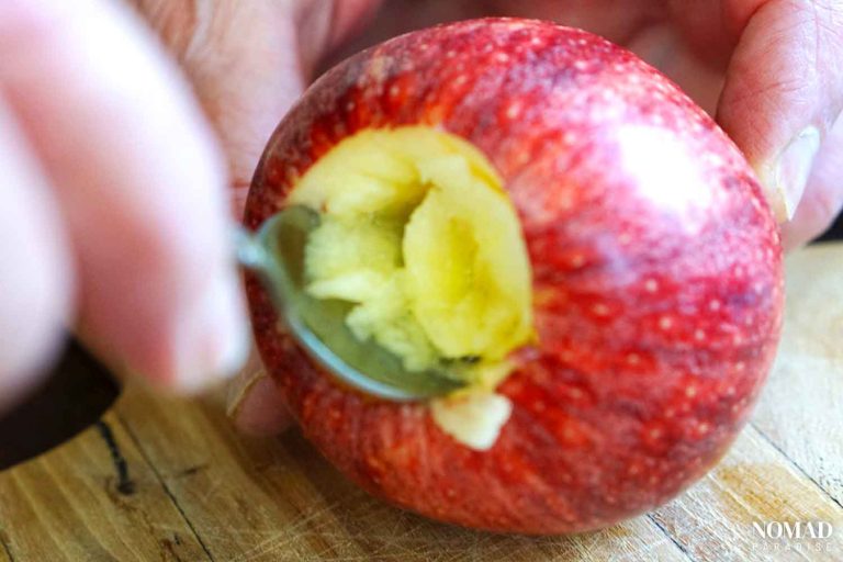 Sweet and Juicy Baked Apples Recipe Your Dinner Guests Will Love