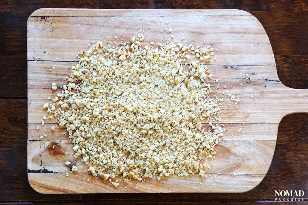 Cornulete Crescent Cookies Recipe Step by Step (crushed walnuts).