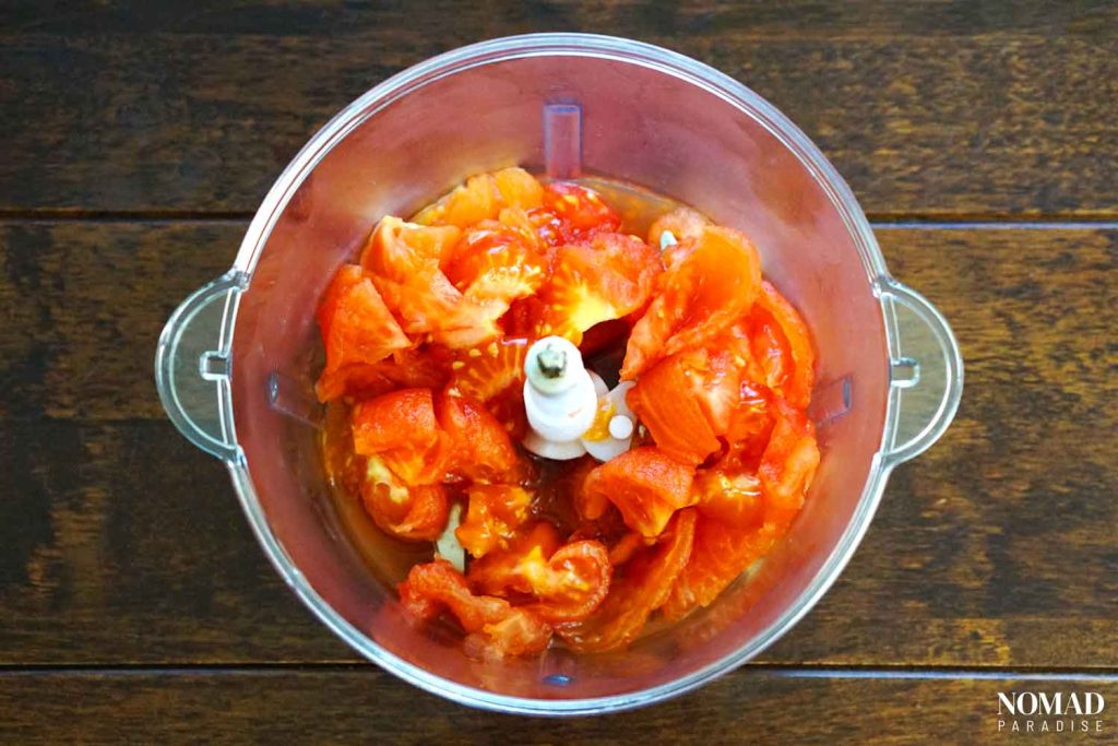Lutenitsa recipe step-by-step (tomatoes in the food processor).