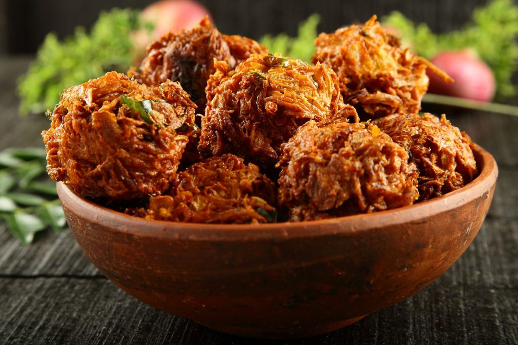 Pakoras in a bowl.