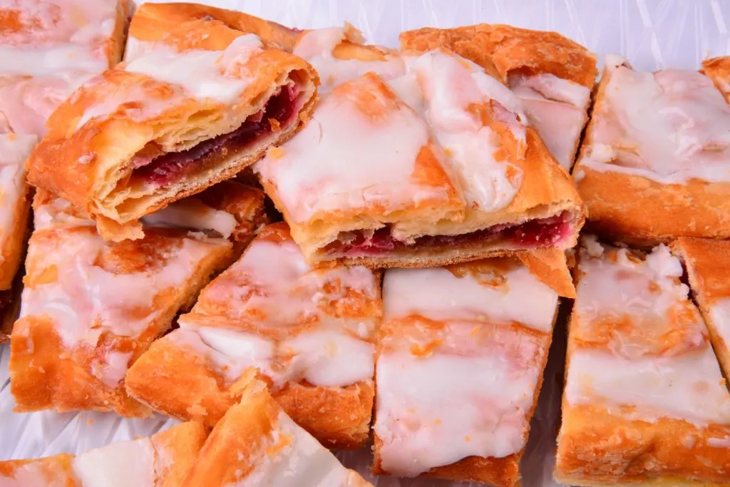 Kringle (sliced)